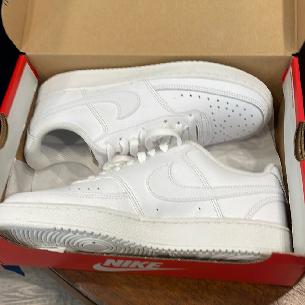 Brand New Nike Court Vision Low